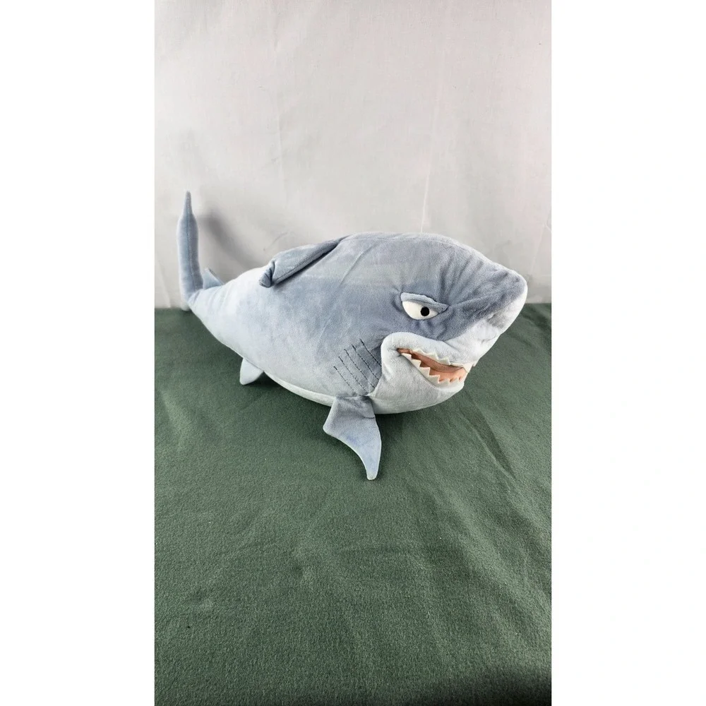 Disney Store Exclusive Finding Nemo : Bruce Plush 20